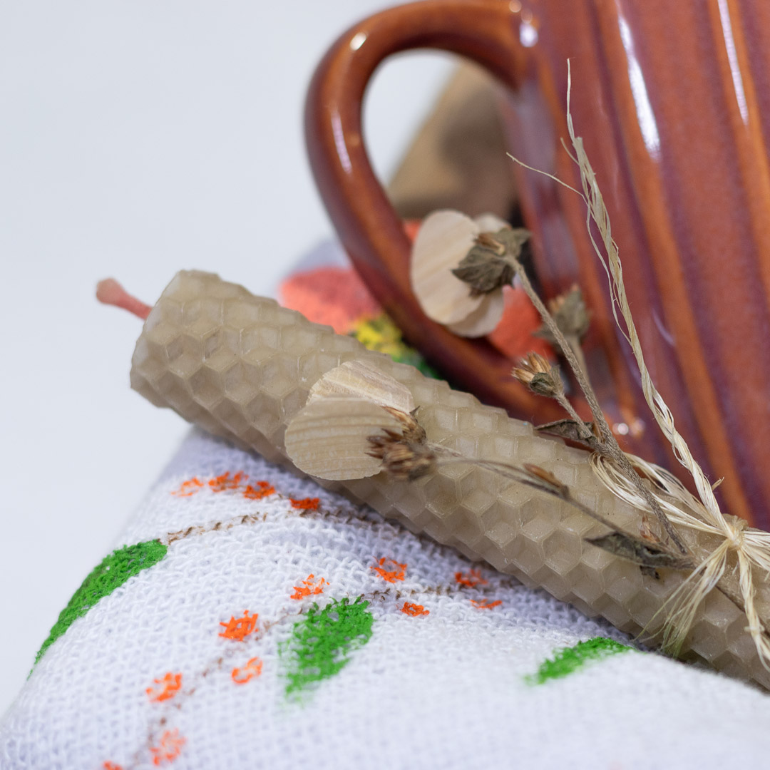 Doçura e Tradição: Caneca Linia Rosada, Cappuccino L’or e Madeira de Demolição - Imagem 4